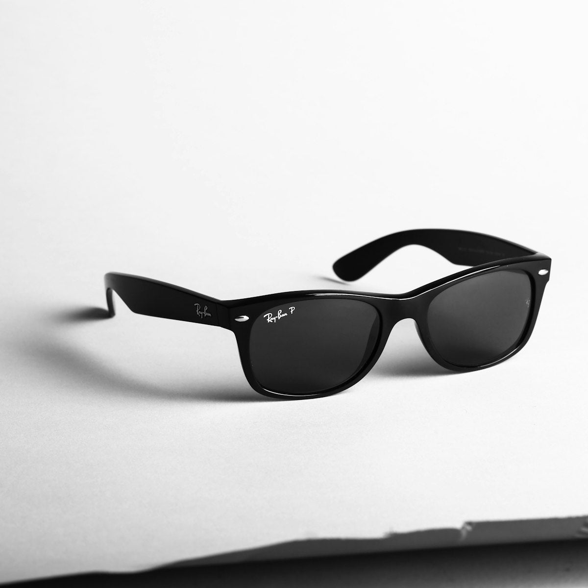 Trail shield sunglasses in Stealth Black